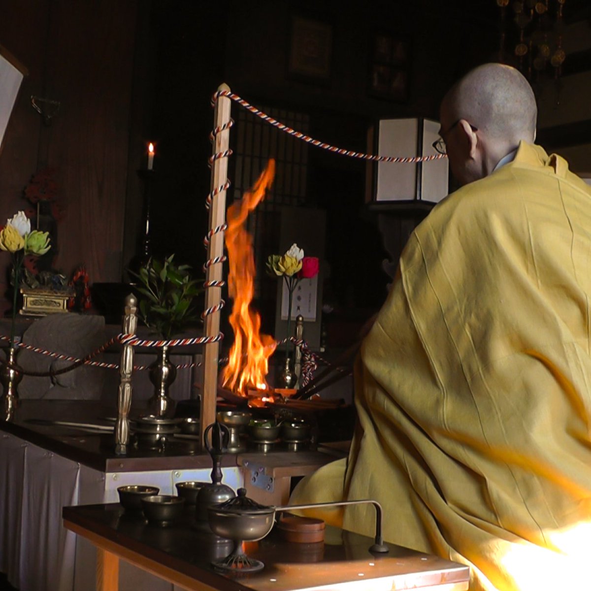 10月の不動護摩供を厳修し、天下泰平諸人快楽と禅瀧寺伽藍安穏及び檀信徒皆様の所願成就を祈祷させていただきました。