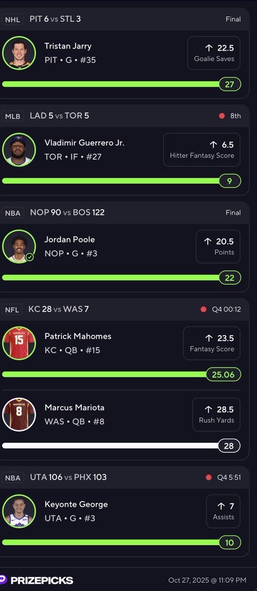 He cashes and fumbles on the Same play to 🪝 us!