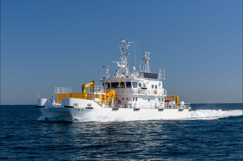 11月2日（日）🚢熊本港フェスティバル2025！
 環境整備船の一般公開や子供用制服試着、みなとのお仕事VR体験など盛りだくさん✨
 大人もお子さまも家族で楽しめる港の一日！
#九州地方整備局
#熊本港イベント
#熊本秋イベント
#港で遊ぼう