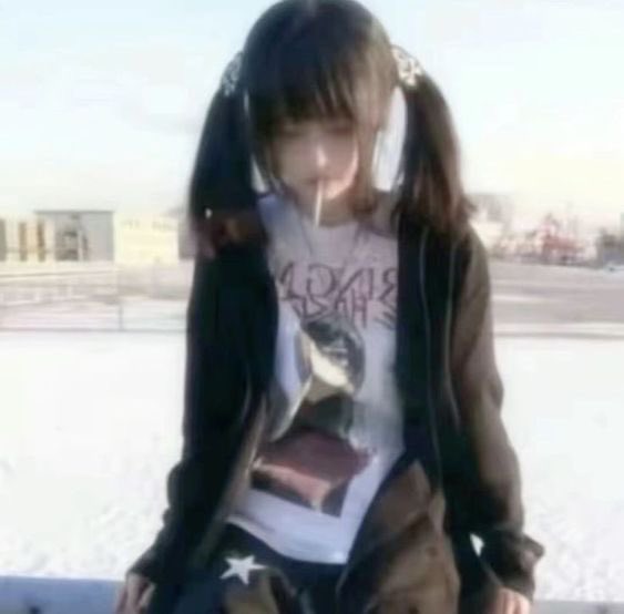 tinythorns's tweet image. going to start taking retatrutide this week, should i document my journey?