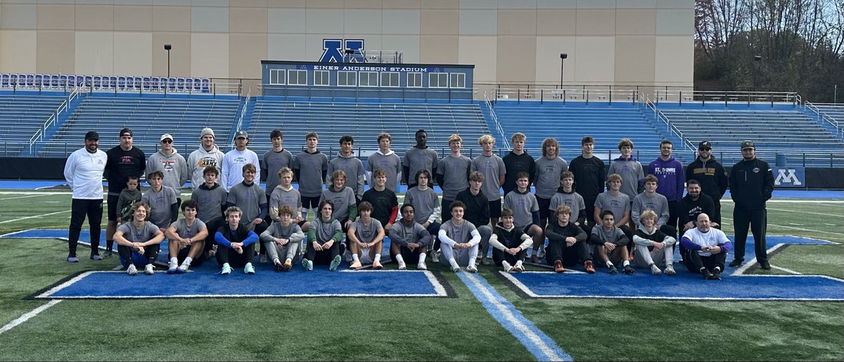 Phase3Kicking's tweet photo. Wow! What an amazing camp! Our largest & most competitive camp yet! Many of the state’s top specialists were in attendance! So many big time punts, kicks & snaps! We are so excited for the future of Phase 3 Kicking. Thank you for being a part of the journey! #CompeteToBeElite! https://t.co/DMDuXHG1WC