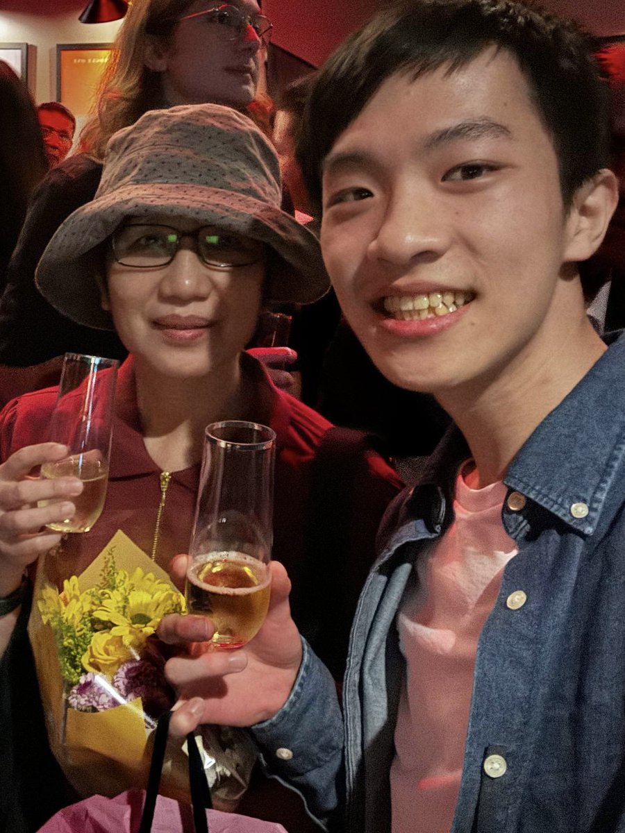 PoHsuanLin's tweet image. Oct 26th, 2025 
I lost my mom, the only person who’s ever loved me unconditionally.
My biggest source of strength in life.
My number one fan behind every piece of art I’ve ever made. 

During my mom’s illness, every new test result felt like another hurdle we had to cross. Every…