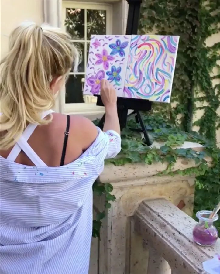 Britney Spears never was and never will be the bad guy in the situation no matter how bad the media “paints” her out to be🤭