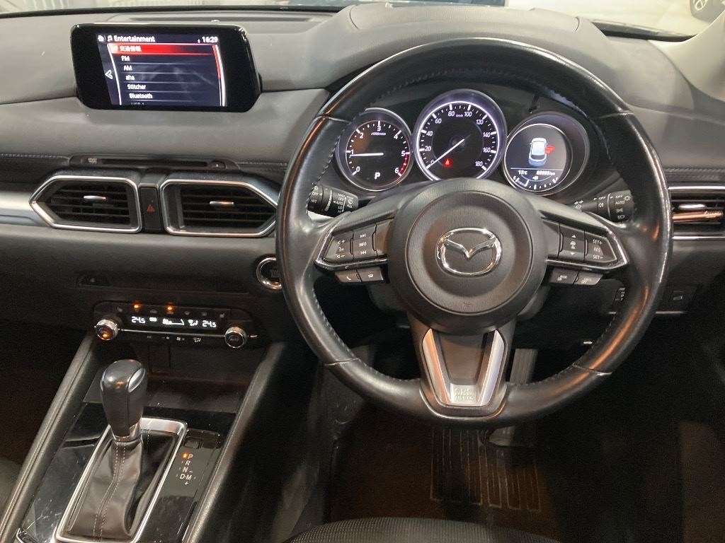 2019 / AT / Mazda / CX-5 / KF2P / 90,100km

‼️Available today‼️

$11,000 CIF Mombasa 

Call/Whatsapp 0754565822