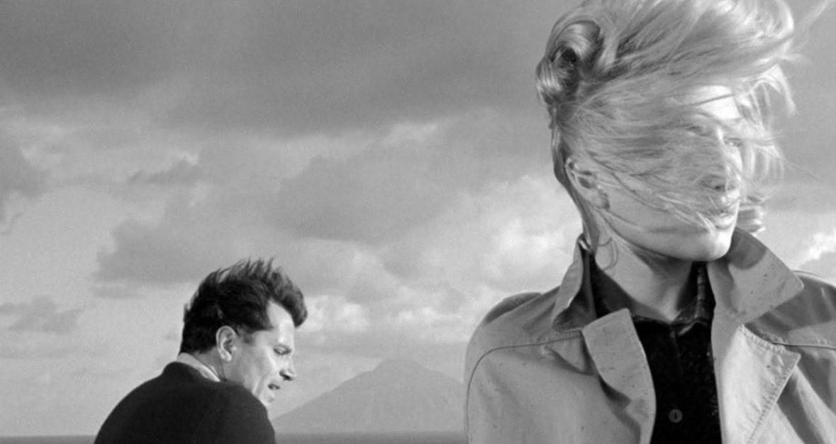 felsefebulvari's tweet image. “Birini seviyorsan gerçekten severdin, verecek başka hiçbir şeyin yoksa bile sevgin yeterdi.”

- George Orwell