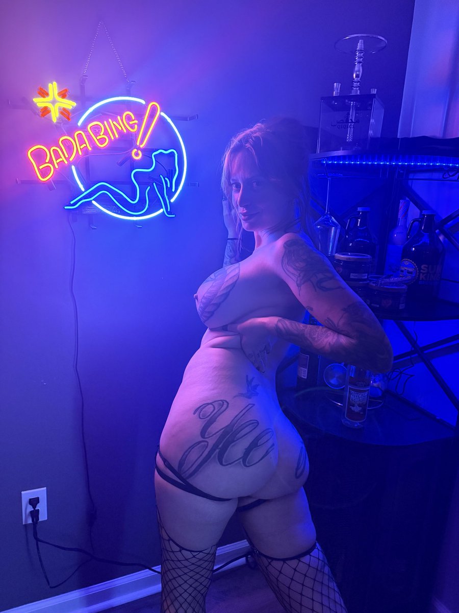 Do NOT look at my profile header… just forget about it 🤌