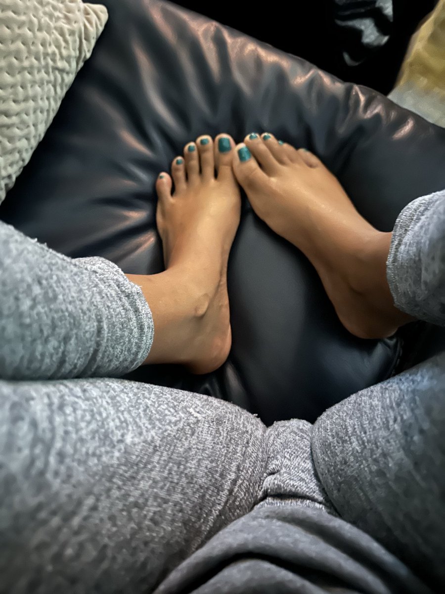 erreicj's tweet photo. 🦶🏽💙 https://t.co/KSUg6m6h55