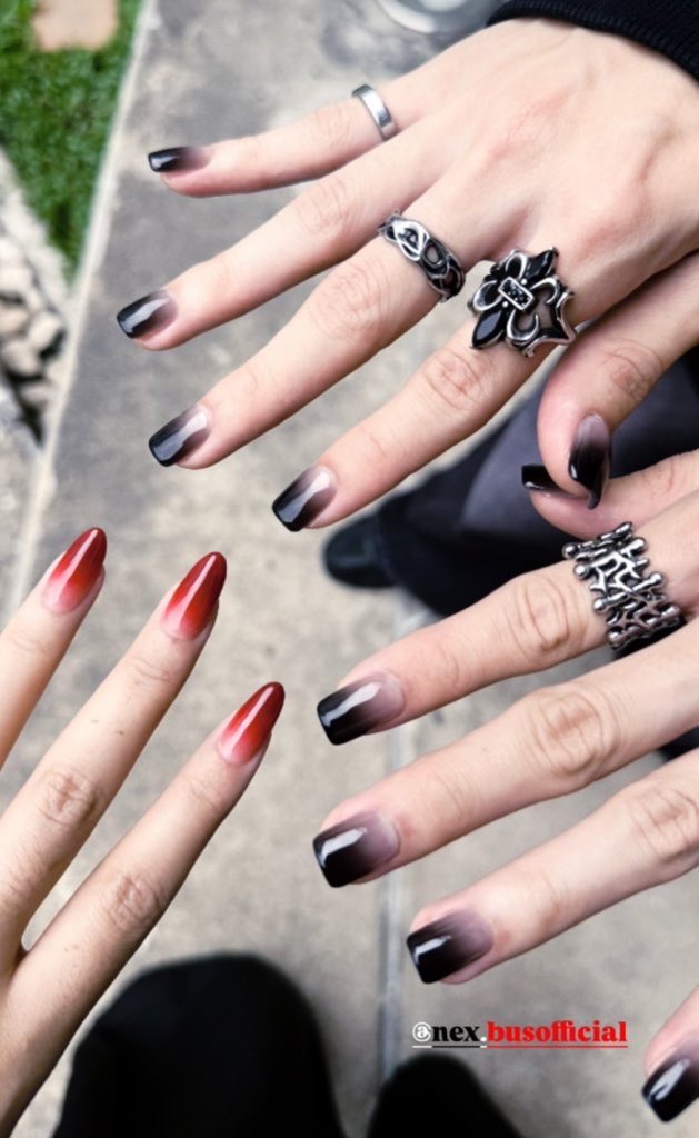 เล็บเริ่ดๆกับแหวนเท่ๆ นี่และน้องเน้ก