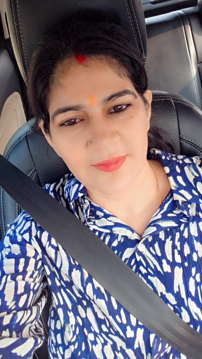 जीवन में जीत उन्हीं की होती है,
जो हारकर भी हार नहीं मानते।
#GoodMorningEveryone