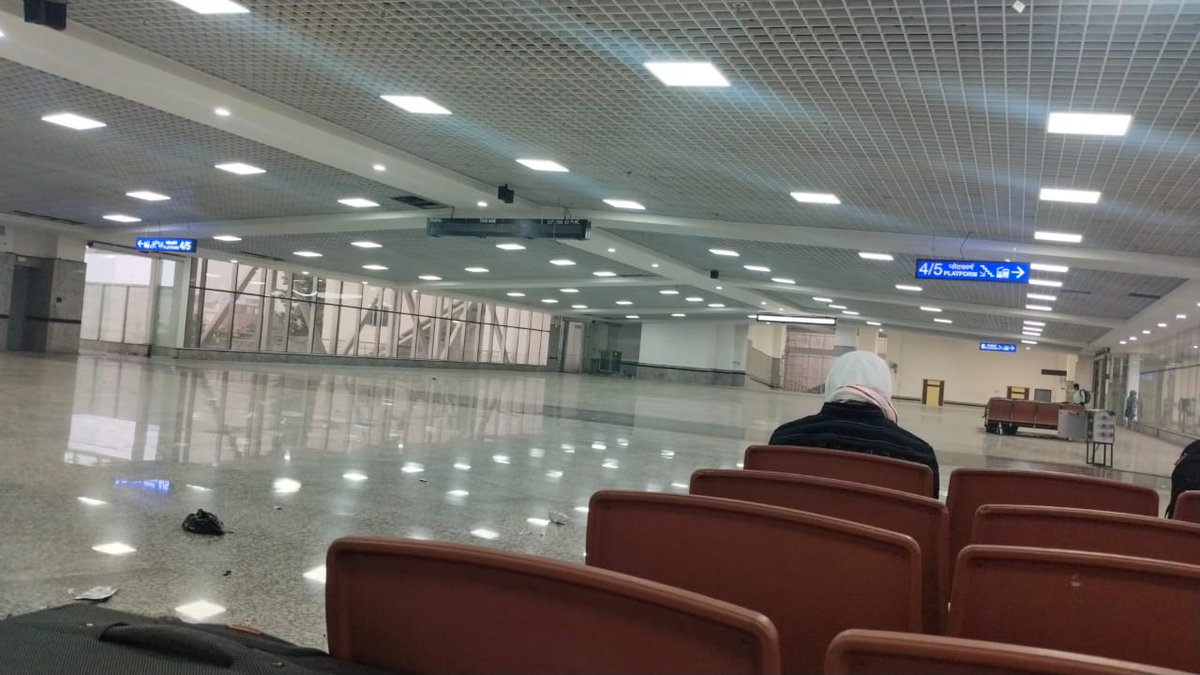 TradeWithRKK's tweet image. Lucknow Gomti Nagar railway station redevelopment:
Before and after images 
#BJP @BJP4India #India #Development #Infrastructure @ocjain4