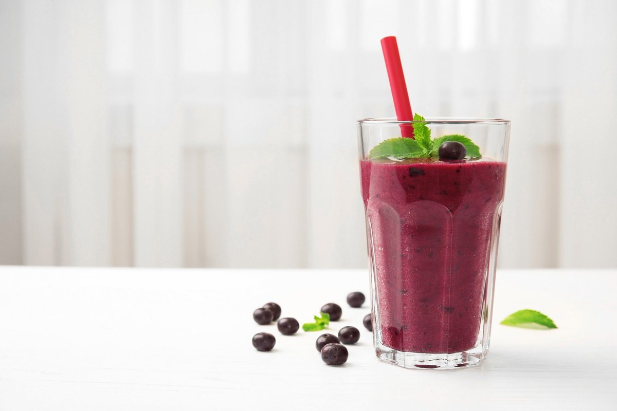 NewsMedical's tweet image. Is açaí berry the true superfood? 🍇 New research shows real antioxidant &amp;amp; neuroprotective potential, but human evidence is still catching up. Discover what science really says: news-medical.net/health/Is-Acai… #Superfoods #HealthScience