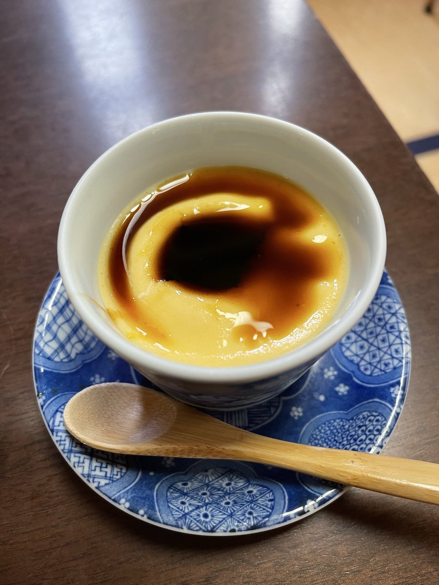 かよう亭のプリン初めて食べたけど美味すぎる！