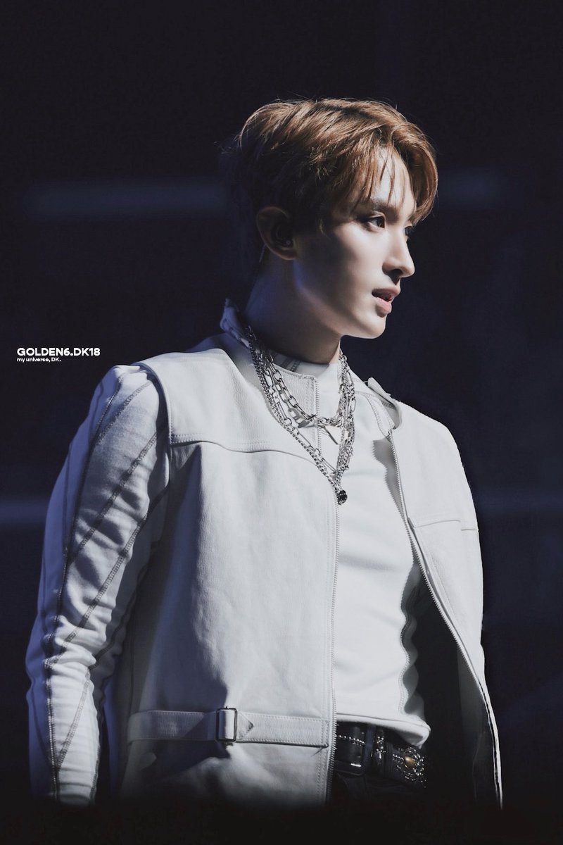 20251027 NEW_TOUR Sunrise🇺🇸✈️DAY 2

sunshine, my light✨

#SEVENTEEN #DK #도겸
#DOKYEOM #석민 #세븐틴
#ソクミン #ドギョム #李碩珉 
DO NOT CROP LOGO OR RE-EDIT.
