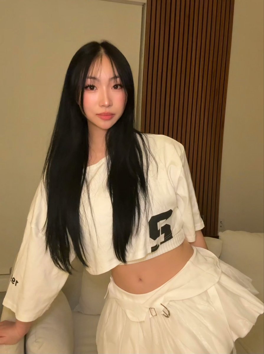 mseggmily tweet media