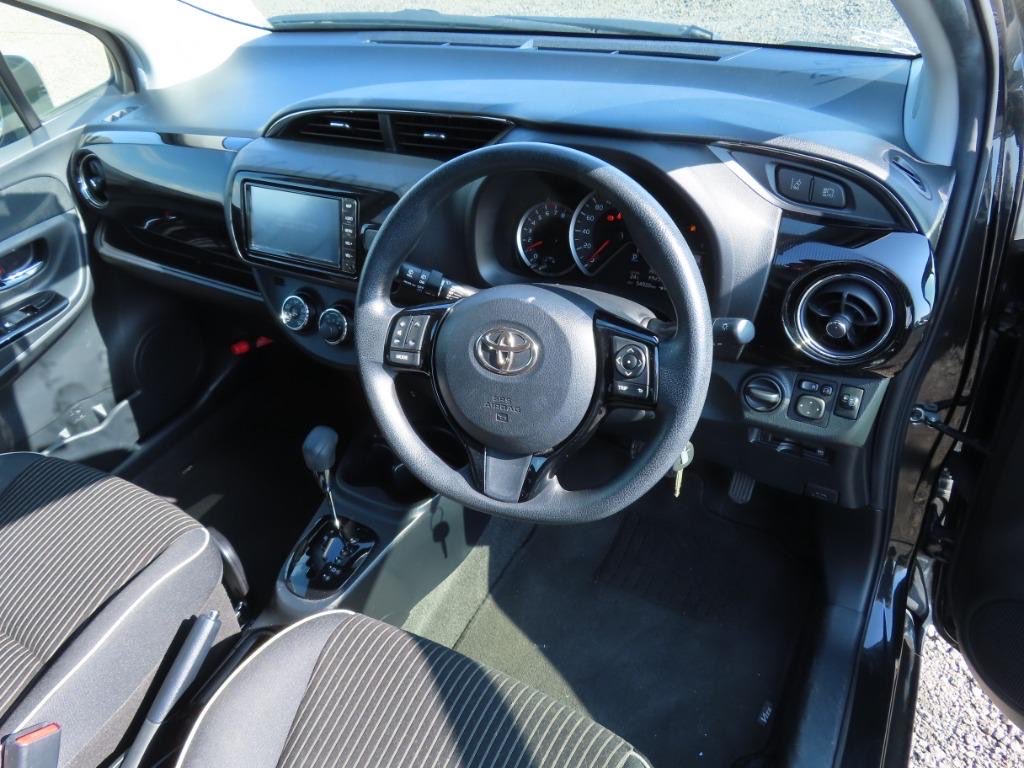 Ready to ship from Japan 🇯🇵 to Uganda 🇺🇬 
2019 / AT / Toyota / Vitz / KSP130 / 55,000km

‼️Available today‼️
$6600 CIF Mombasa 

Call/Whatsapp 0754565822