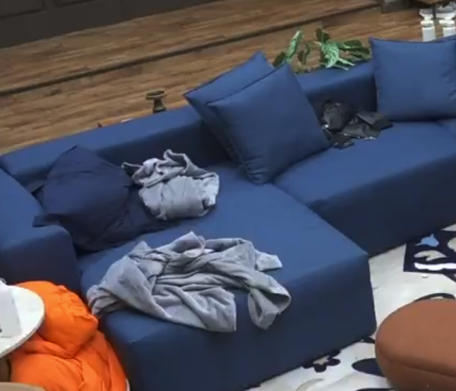 ForaDiContexto's tweet image. Fabiano foi expulso? #AFazenda