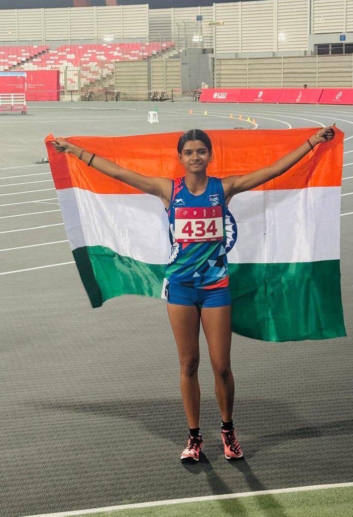 Manikrao Shivajirao Kokate (@kokate_manikrao) on Twitter photo अभिनंदन महाराष्ट्रकन्या शौर्या !
बहरीन येथे पार पडलेल्या आशियाई युवा क्रीडा स्पर्धा २०२५ मध्ये १०० मीटर हर्डल्स स्पर्धेत रौप्य पदक पटकावल्याबद्दल महाराष्ट्राच्या शौर्या अंबुरे यांचे मनःपूर्वक अभिनंदन.
ठाण्याच्या शौर्या यांनी १३.७३ सेकंदांची आपली वैयक्तिक सर्वोत्तम कामगिरी अभिनंदन महाराष्ट्रकन्या शौर्या !
बहरीन येथे पार पडलेल्या आशियाई युवा क्रीडा स्पर्धा २०२५ मध्ये १०० मीटर हर्डल्स स्पर्धेत रौप्य पदक पटकावल्याबद्दल महाराष्ट्राच्या शौर्या अंबुरे यांचे मनःपूर्वक अभिनंदन.
ठाण्याच्या शौर्या यांनी १३.७३ सेकंदांची आपली वैयक्तिक सर्वोत्तम कामगिरी