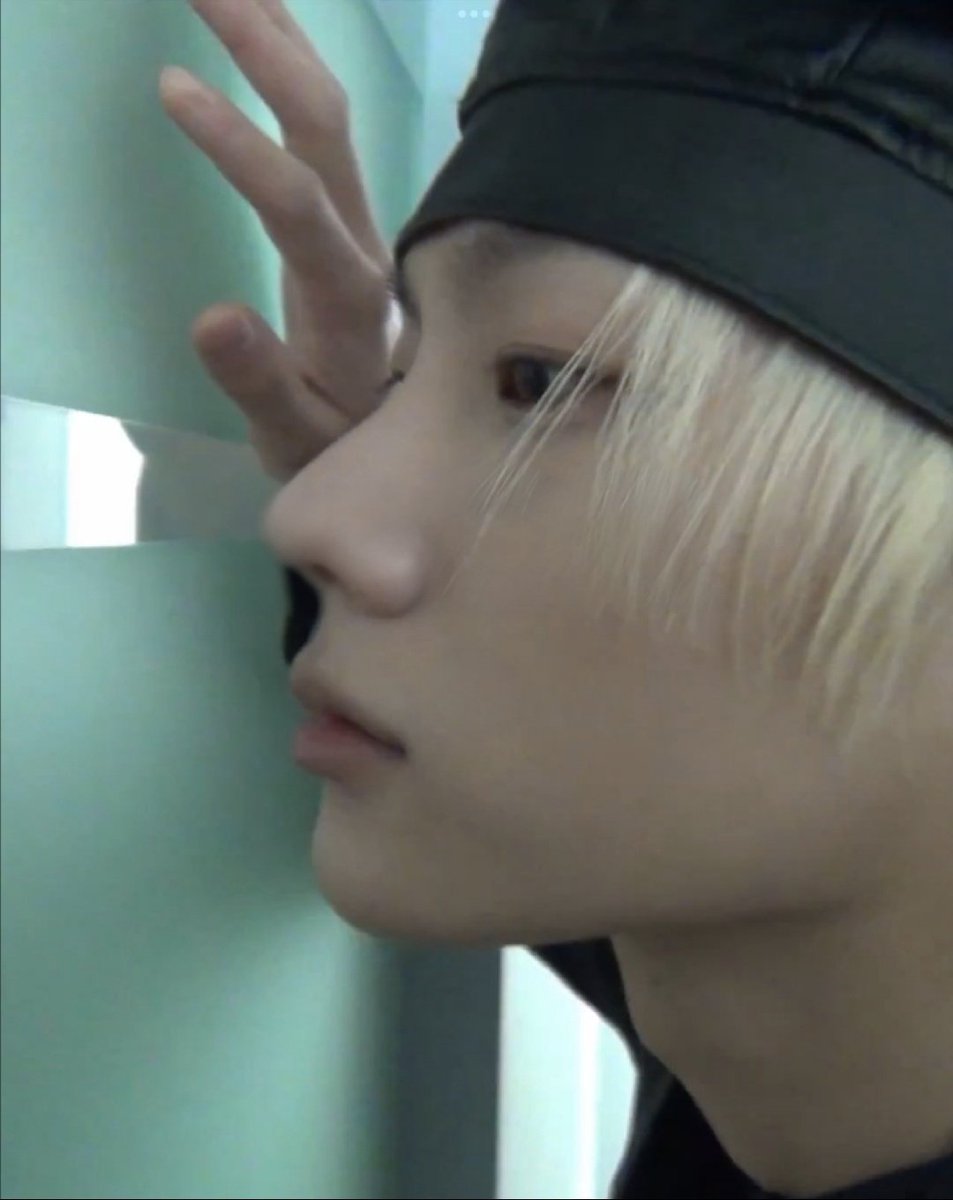 GAEangrywolf's tweet photo. 갤럭시충 힘차게 등장 https://t.co/KB1RmLRKV0