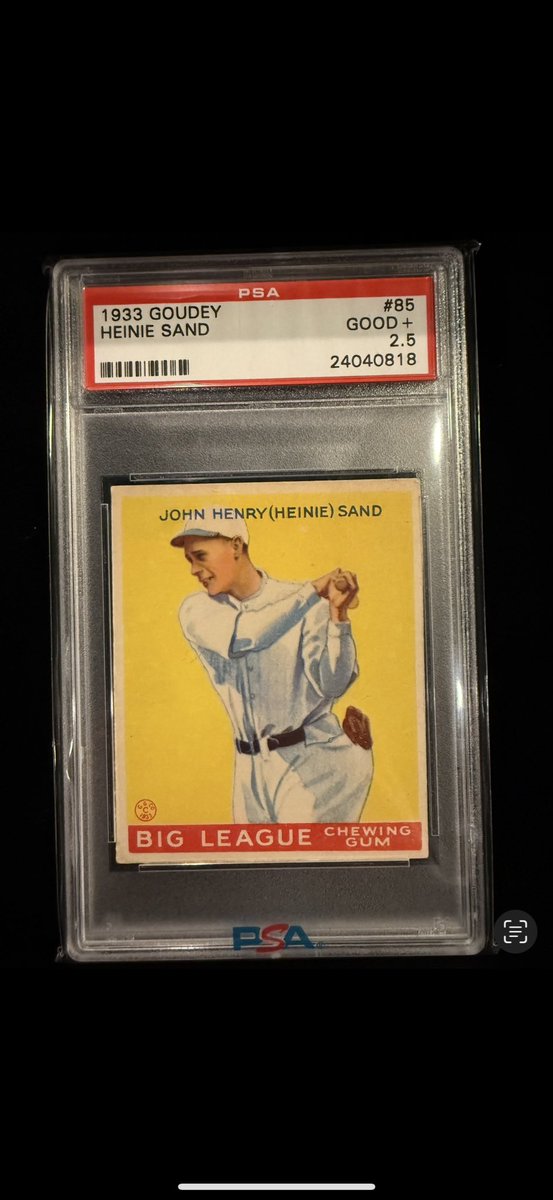 Another 1933 Goudey with yellow! This one is Heinie Sand!