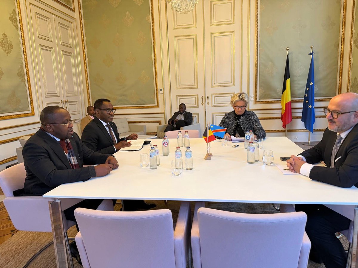 Pourquoi ce dernier temps c'est le Ministre de l'intérieur qui joue le rôle de la  Ministre des affaires étrangères ?