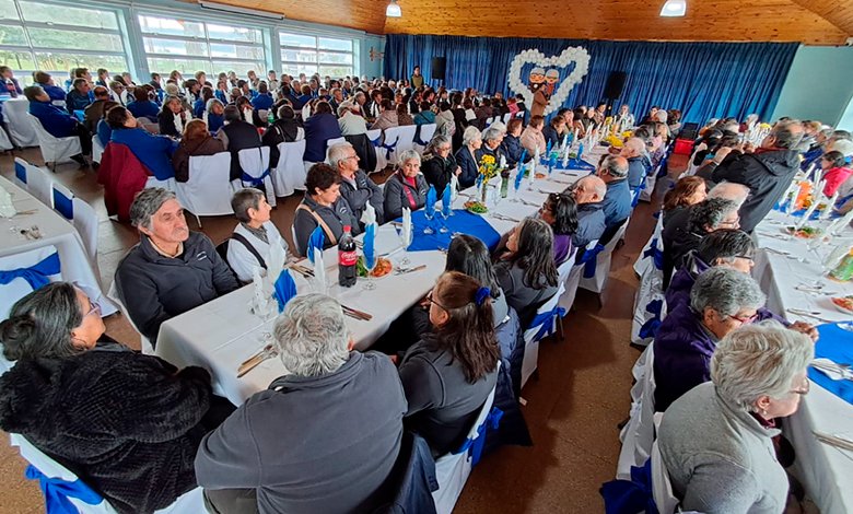 Actualidad comunal | Dalcahue celebró el Día Internacional de las Personas Mayores elinsular.cl/noticias/chilo…