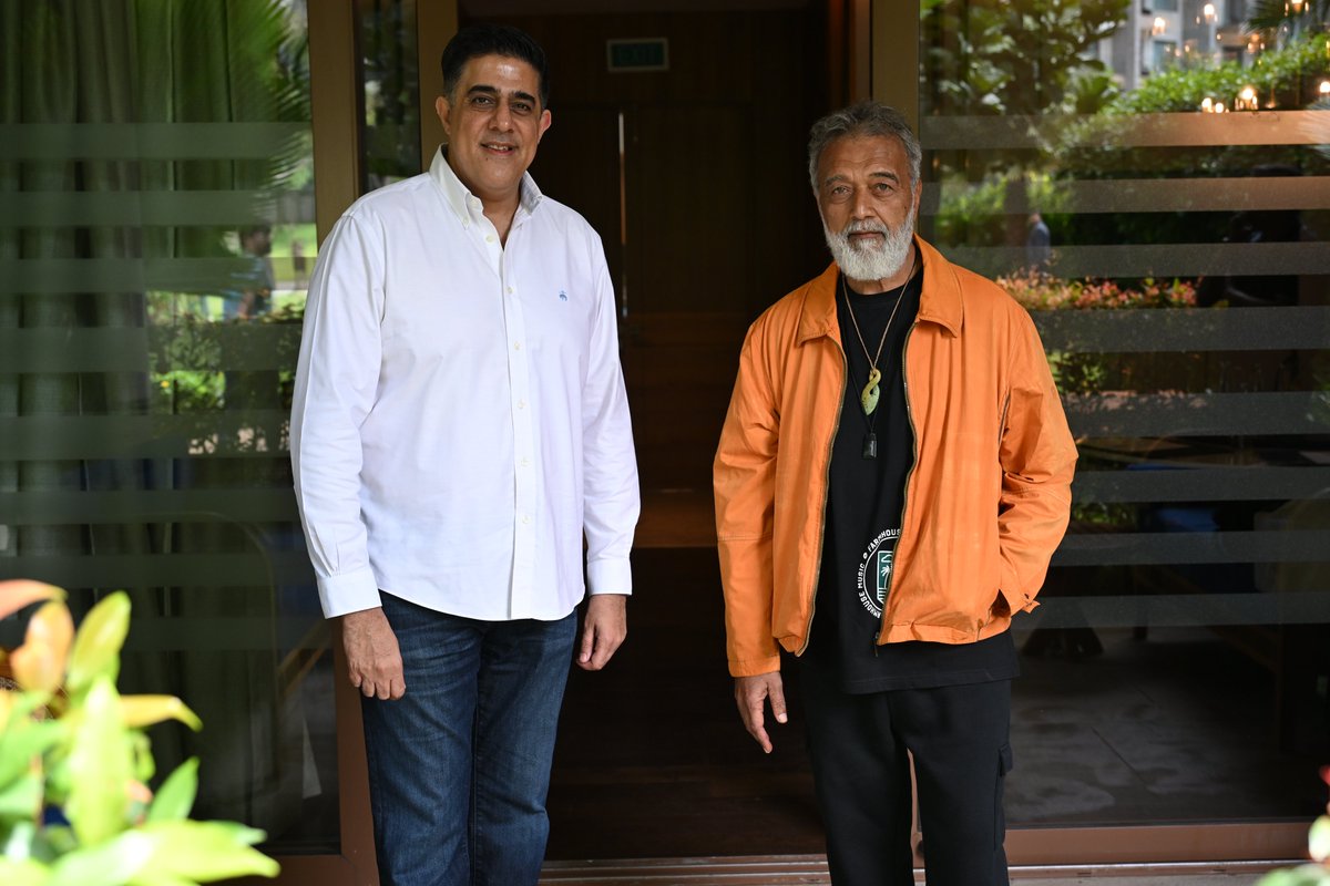 NavaniRajan's tweet photo. As we get ready to launch #JetAlive next week, I can’t think of a better way to begin than with a voice that has shaped musical memories across generations- @LuckyAli.
Sitting down with him, listening to his stories, his silences, and that unmistakable calm - it felt like we’d found not just the perfect performer, but the perfect spirit to set JetAlive in motion.
An icon on stage. A philosopher off it. And exactly the soulful energy we want to begin this journey with.
#LuckyAli #ReSoundIndiaTour #JetAlive
