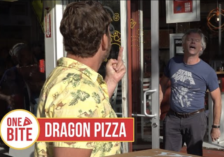 laurenbalik's tweet image. Dave Portnoy's One Bite Pizza Reviews are full of *secret, esoteric* messaging about rigged NBA games, NFL games, horse racing, sports outcomes.

Dave Portnoy likes to call pizzas floppy. Then, mysteriously, there's a flop or an injury at a big game!😲

"How's the pizza's…