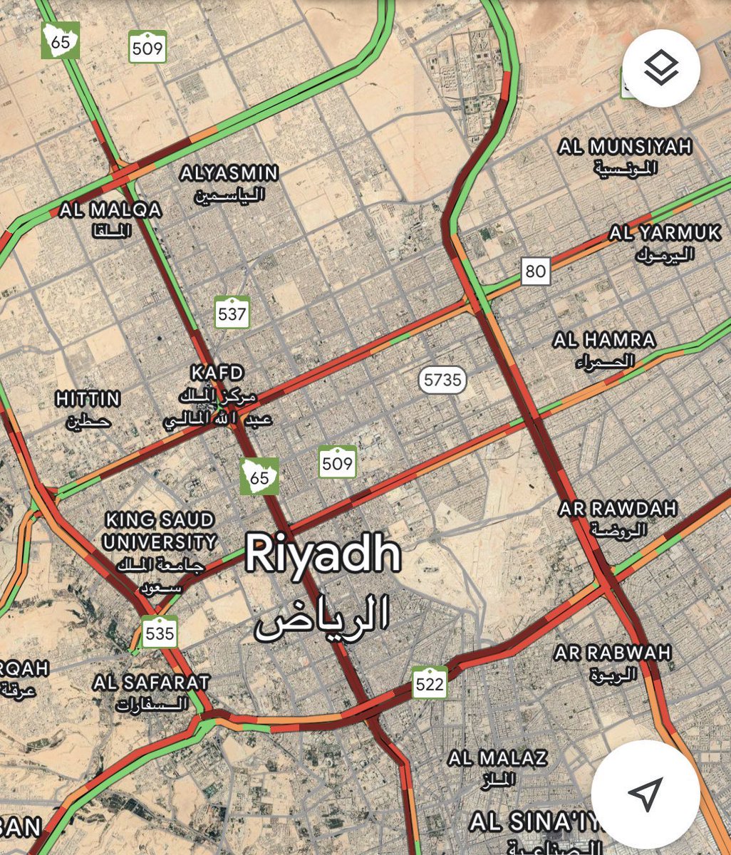 بهذا (التَّصميم) يُمكن فكُّ كثيرٍ من الإختناقات..

وإلغاءُ(معظم) الإشارات..

بشرط مطابقة(المعايير الهندسية)‼️