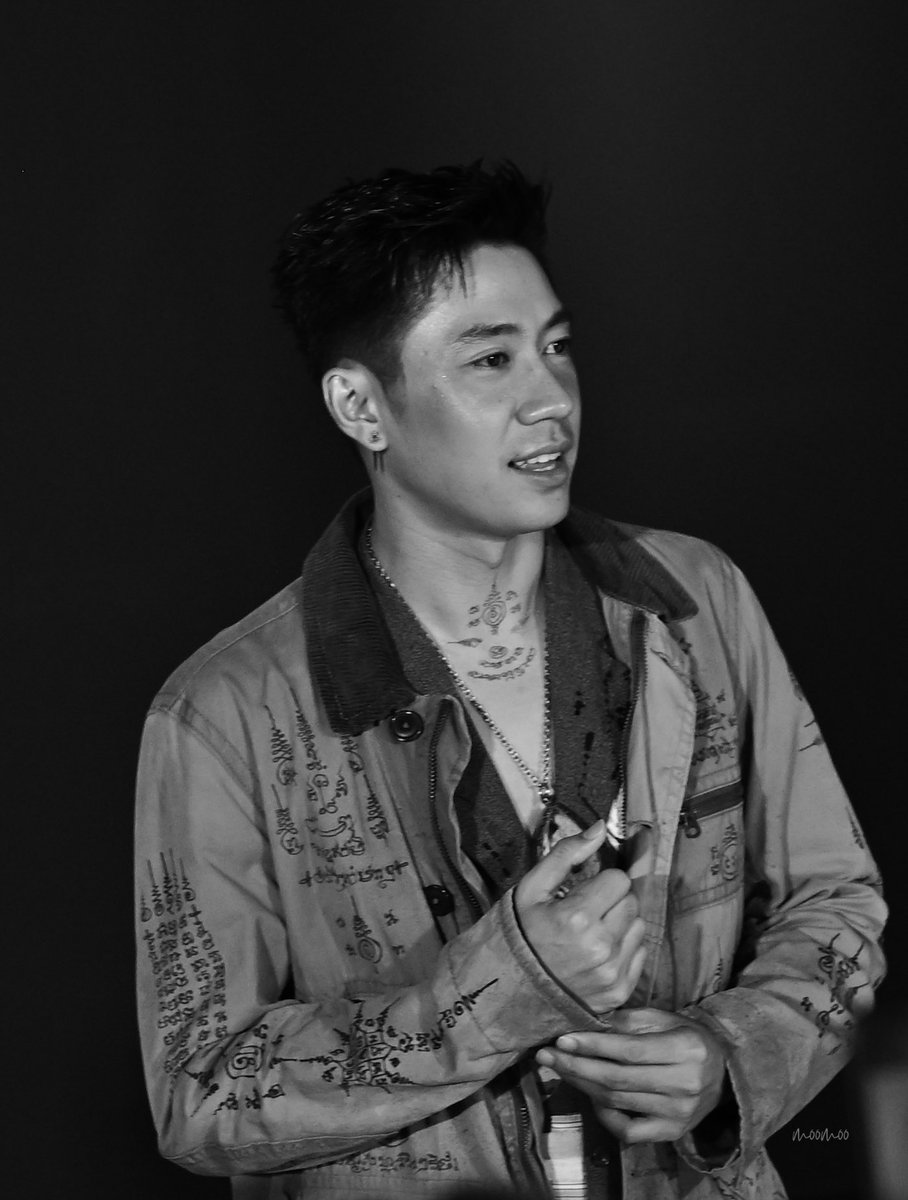 MM_RTJM's tweet image. ฝากคนหล่อด้วยงับบ🤭

#๒๗FRIDAYxJAM 
#jamrachata