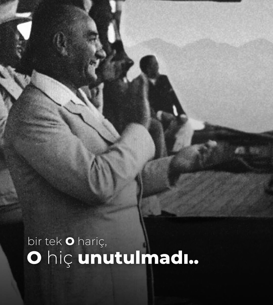 sivriikalemler's tweet photo. Dünün en tepedekileri bugün unutuldu gitti. 

O hariç..
O hiç unutulmadı, unutulmak ne kelime... 

Zaman eskidikçe, dertler çoğaldıkça o halkıyla, halkı onunla yeniden kucaklaştı.

Milletin kalbinde yaşayan, her geçen gün daha çok özlenen, adı sonsuza dek silinmeyen bir lider: 
Mustafa Kemal Atatürk.

Zaman ilerledikçe ona olan sevgi ve özlem daha da büyüyor. Çünkü o sadece bir lider değil, bir milletin yeniden doğuşuydu.

O hiç unutulmadı. O, hep yaşayacak..