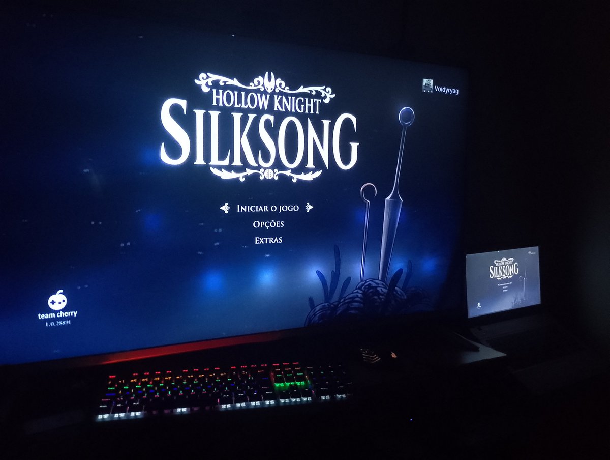 Voidyryag's tweet photo. Mais um para a lista dos zerados em 2025 🙌

Que experiência magnífica.
Hollow Knight Silksong não é um jogo, é um sentimento. https://t.co/qVuCgmxtwf