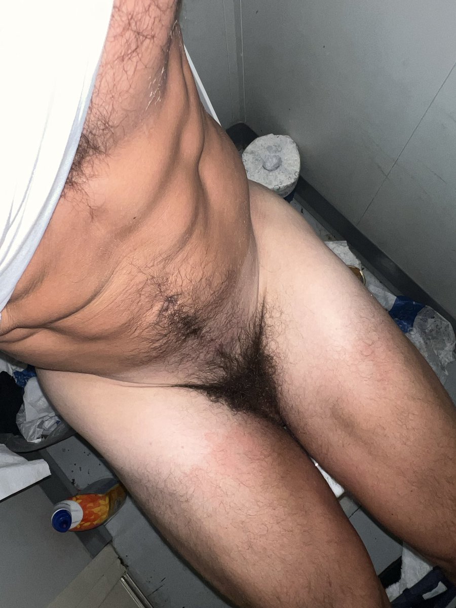 alec riddell - LINK IN BIO tweet media