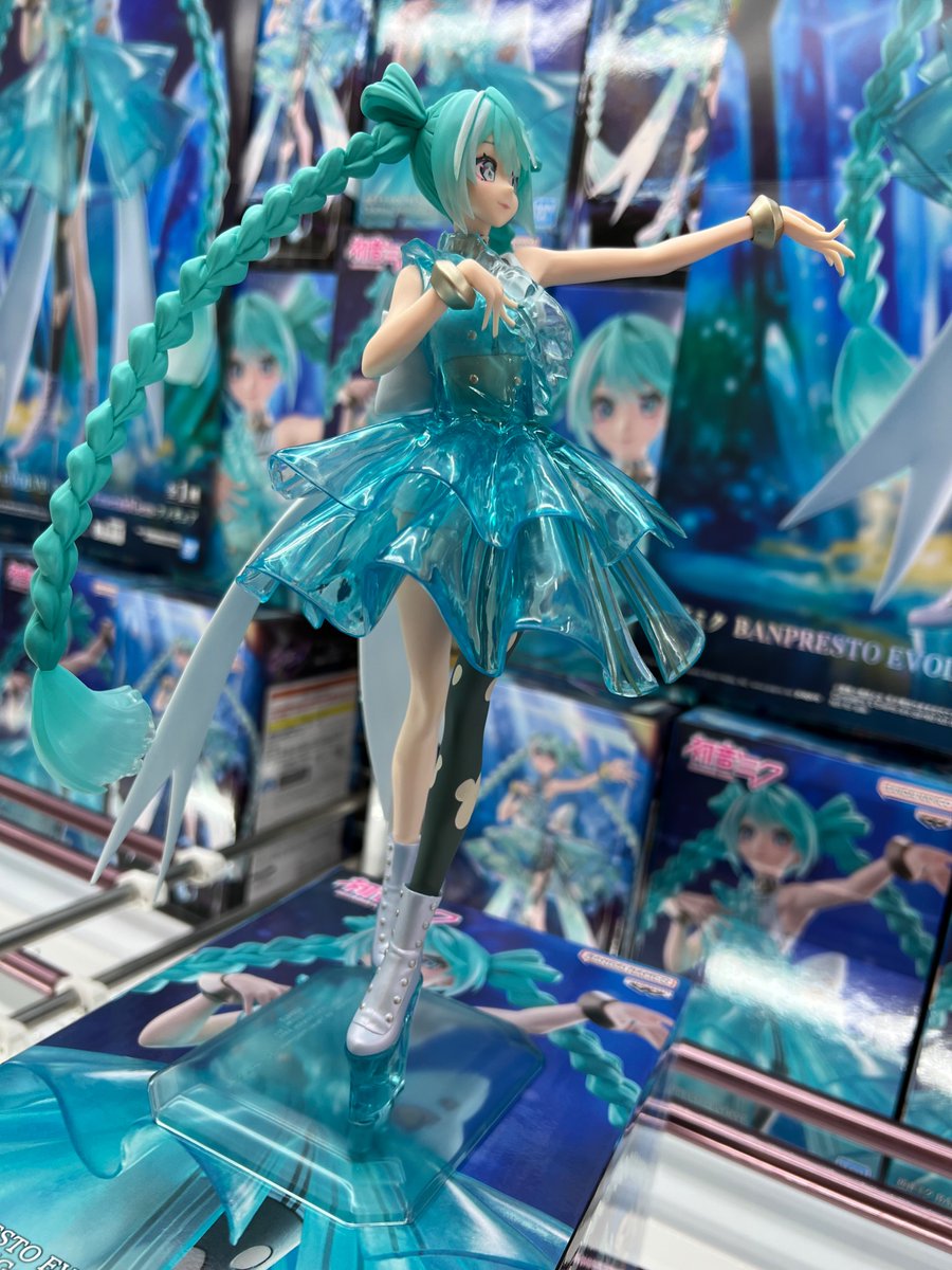 ❄️新景品入荷情報❄️ #初音ミク BANPRESTO EVOLVE Clearluxe
