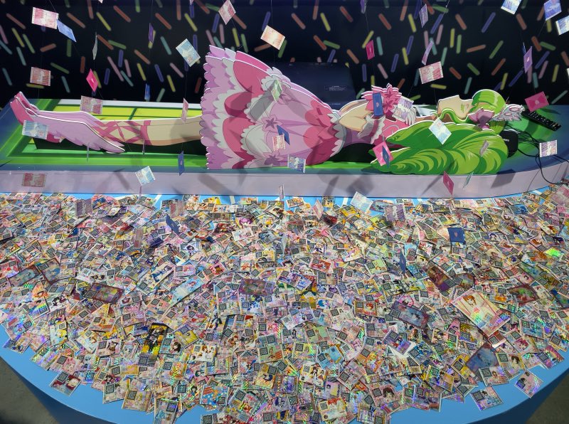 프리파라 10주년 일본 전시에 파루루에게 친구티켓 주는 부스가 있었대요😭