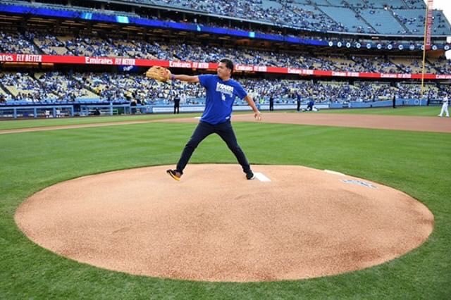 FrankBuckleyTV's tweet photo. Last guy left in the bullpen on the mound now but remember @Dodgers I can get off my sofa and get down to the stadium in about 20 minutes. I’ve thrown strikes (OK one strike)before…#WorldSeries #15thinning https://t.co/J5WyGucbte