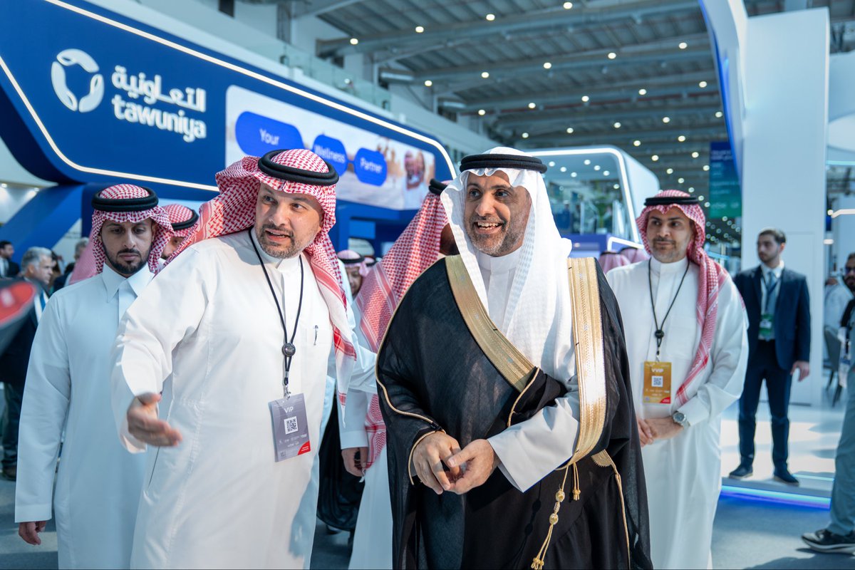 تشرفنا اليوم في مجموعة فقيه للرعاية الصحية بزيارة معالي وزير الصحة أ. فهد الجلاجل والتي اطلع خلالها على أحدث مشاريع المجموعة وخططها المستقبلية لتطوير خدمات الرعاية الصحية وتوظيف التقنيات العلاجية المتقدمة لخدمة المرضى ورفع مستوى جودة الحياة
#ملتقى_الصحة_العالمي_25