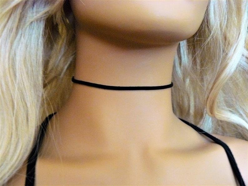 Thin Black Choker Simple Black Chokers Black Leather Choker Dainty Black Choker Small Choker Thin Black Chokers for Women Girls and Teens
etsy.com/listing/766876… #mamboteam