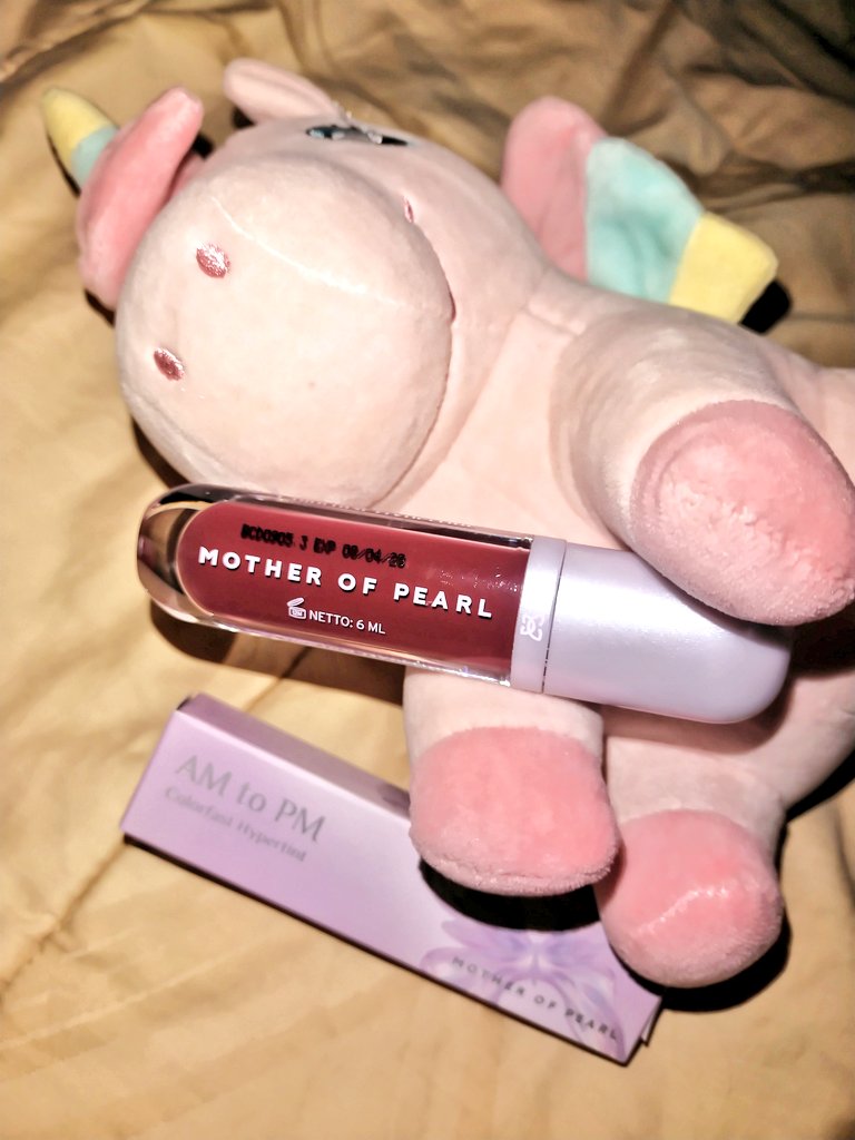 fucklaper's tweet photo. wts am to pm mop shade GYM SESH 75k aja‼️ baru dipake sekaliii dan ga cocok warnanya😔 (expired date: 08/04/2028) #motherofpearl https://t.co/GUnfkY6wcA