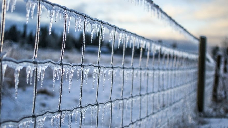 BGlobalTech_en's tweet image. ❄️
How #nanofluids can improve cooling efficiency, even in legacy cooling systems — @dcdnews

#energyefficiency #cooling #datacentres
👉 datacenterdynamics.com/en/analysis/ma…