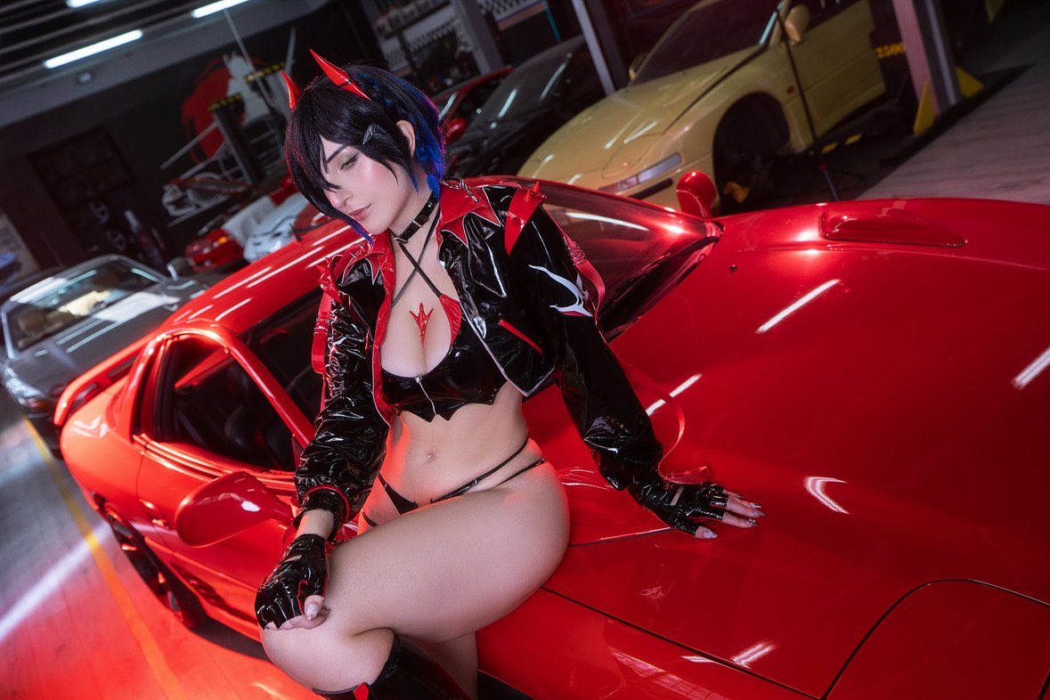 Elycoris👑 | subscribe to my Patreon🤍 tweet media