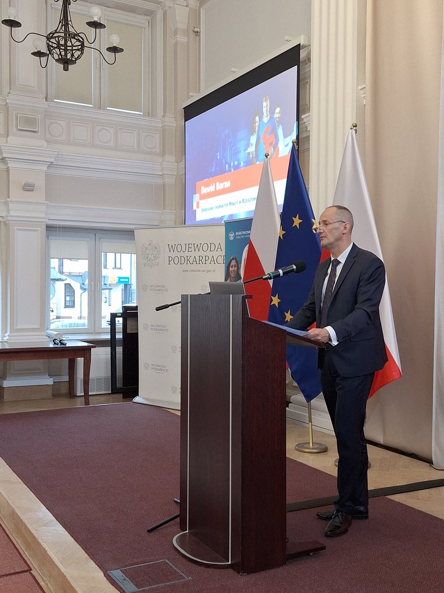 OIPRzeszow's tweet image. "Zatrudnianie cudzoziemców zgodnie z polskimi przepisami". W @PUW trwa konferencja poświęcona powierzania legalnej pracy obcokrajowcom organizowana przez @OIPRzeszow i @puwrzeszow
Szczegóły wkrótce na: rzeszow.pip.gov.pl
#PIP #LegalnośćZatrudnienia