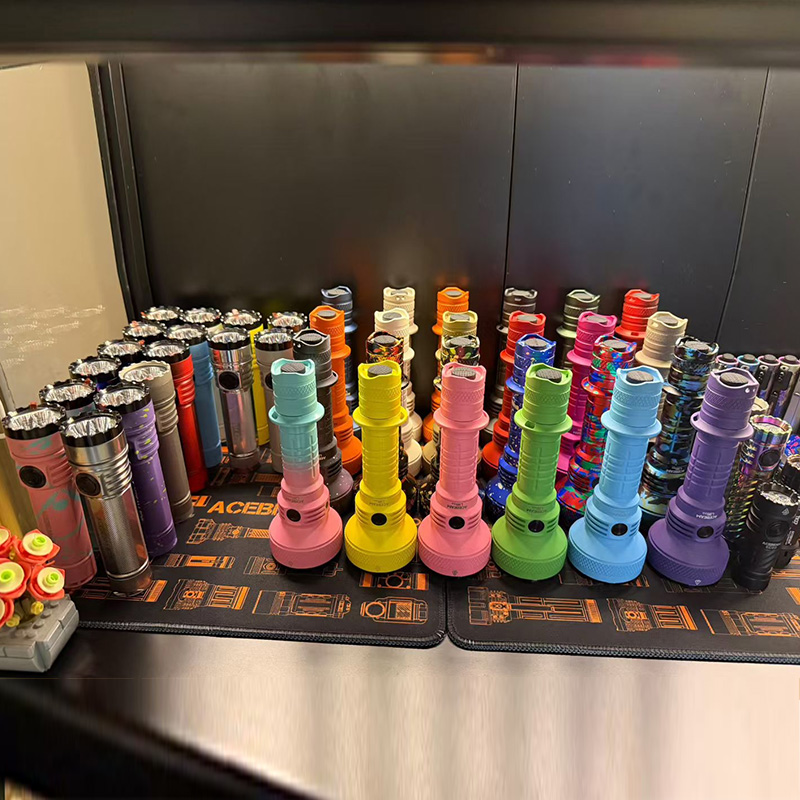 AcebeamJapan's tweet photo. 真のコレクターとは、工学の魂が宿る一品を選ぶもの。✨
これはACEBEAM限定モデルの熱きコレクション。
ひとりのファンが誇りを持って共有してくれました。光を超えた情熱、共有いただきありがとう！❤️

#ACEBEAM #限定モデル #コレクターズアイテム #フラッシュライト https://t.co/sw6D4fXBDv