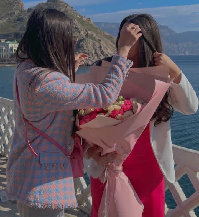 The beauty in these words
کچھ لوگ ساتھ ہوں تو زندگی جینے کا دل کرتا ہے 
🦢🎀Emmy 🥹🫂💋
<a href="/E_M_AA_N/">🎀 Eman 🎀 Imranist</a>