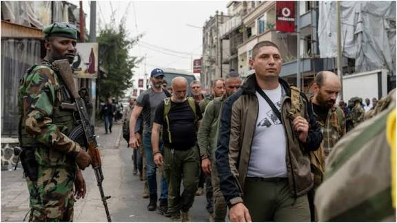 France announces that it is sending 2,000 Foreign Legion forces to Ukraine to assist in the war........A similar number of Foreign Legion was sent as mercenaries in Congo to fight M23 rebels, they were captured in 2 days. 
Now they want to face Russia? 

Good luck to them. 😂