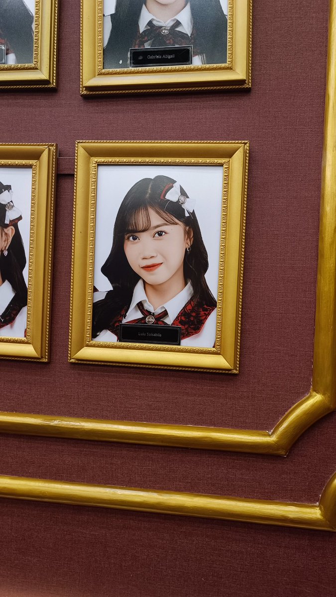 AzkaHammam14's tweet photo. Yeayyyyy Terimakasih banyak @A_LuluJKT48 , jangan lupa makan dan jaga kesehatan yaa😉 https://t.co/nUUu9Gm8UO