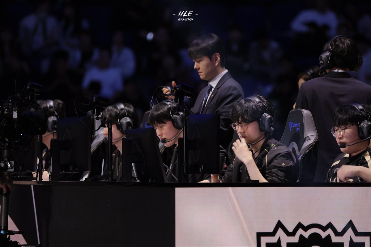케이³ tweet media