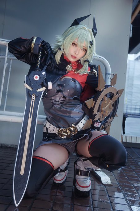 Twitterのコスプレ画像15