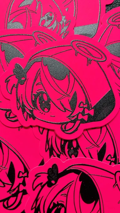 おきゃわネオンピンクステッカーも届いた〜 手のひらサイズ 印刷がぷっくりしてて可愛い デザフェスでうぐあんさんとステッカートレードしよう〜!