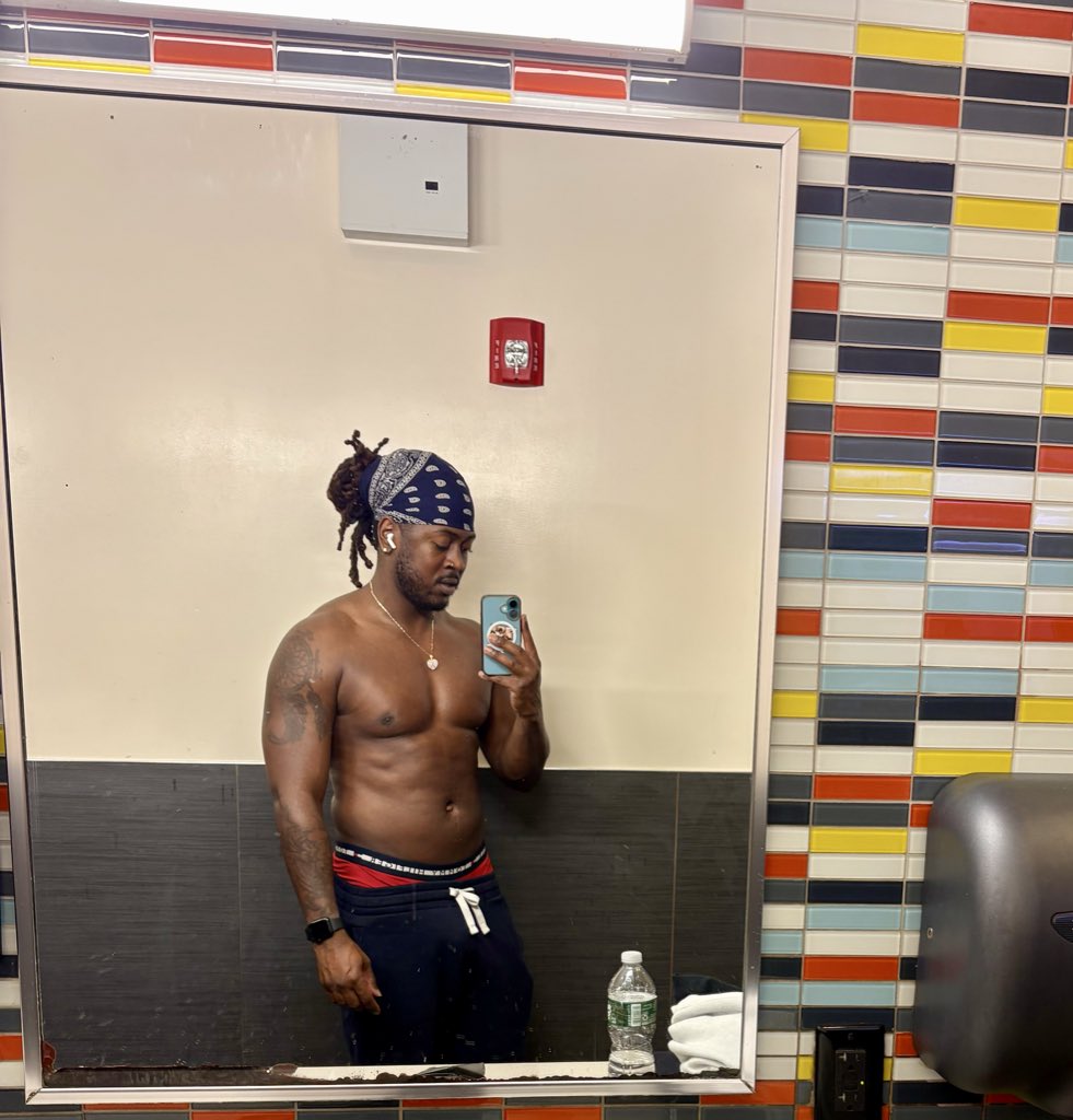 CharmingType ♎️ tweet media