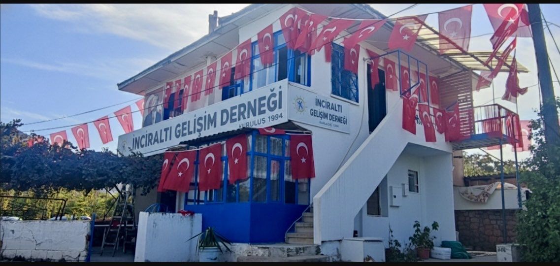 🇹🇷29 Ekim Cumhuriyet Bayramı Kutlu Olsun! 🇹🇷  
Cumhuriyetimizin 102. yılında, İnciraltı’ndan Gazi Mustafa Kemal Atatürk ve silah arkadaşlarına minnetle...  
Yaşasın Cumhuriyet! 🇹🇷